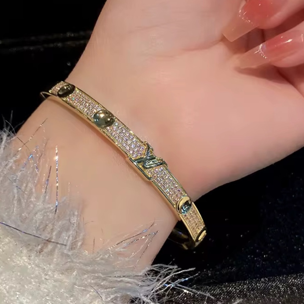 NEW FASHION LV EMPREINTE SILVER CRYSTAL BANGLE BRACELET - Picture 5 of 16